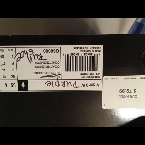 Running shoes - Picture 3 of 3